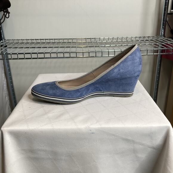 Michael Pasinkoff Women's Blue Suede Wedge Heels Size 41/10 Old Money Euro Chic - Picture 2 of 6